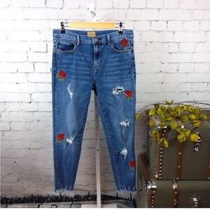 Driftwood Joyce Embroidered Blue Jeans Size 27